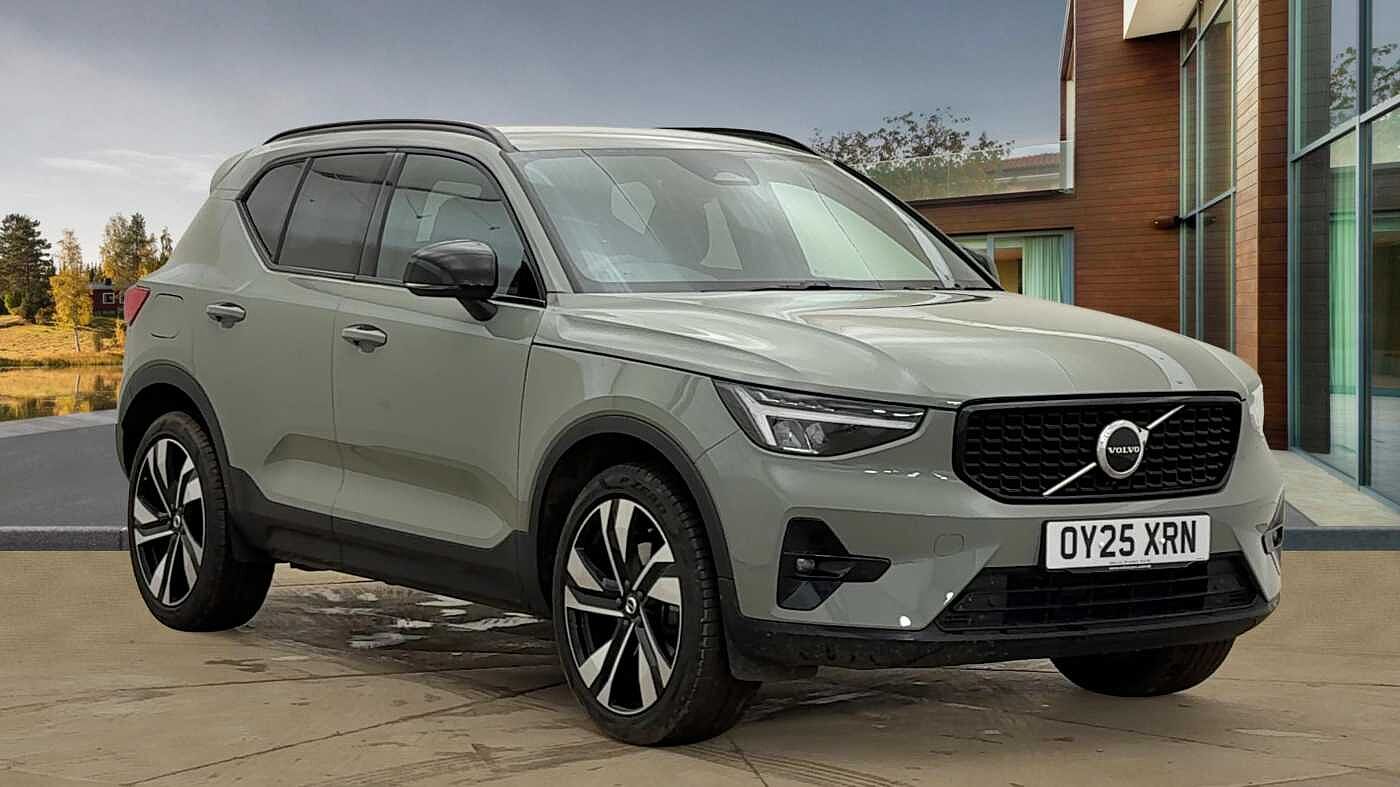 Main listing image - Volvo XC40