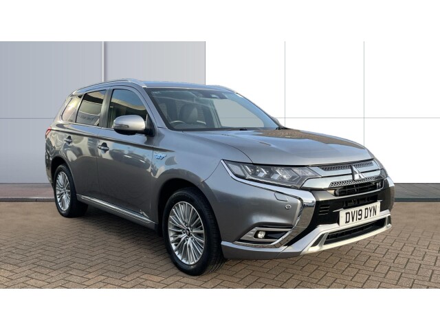 Main listing image - Mitsubishi Outlander