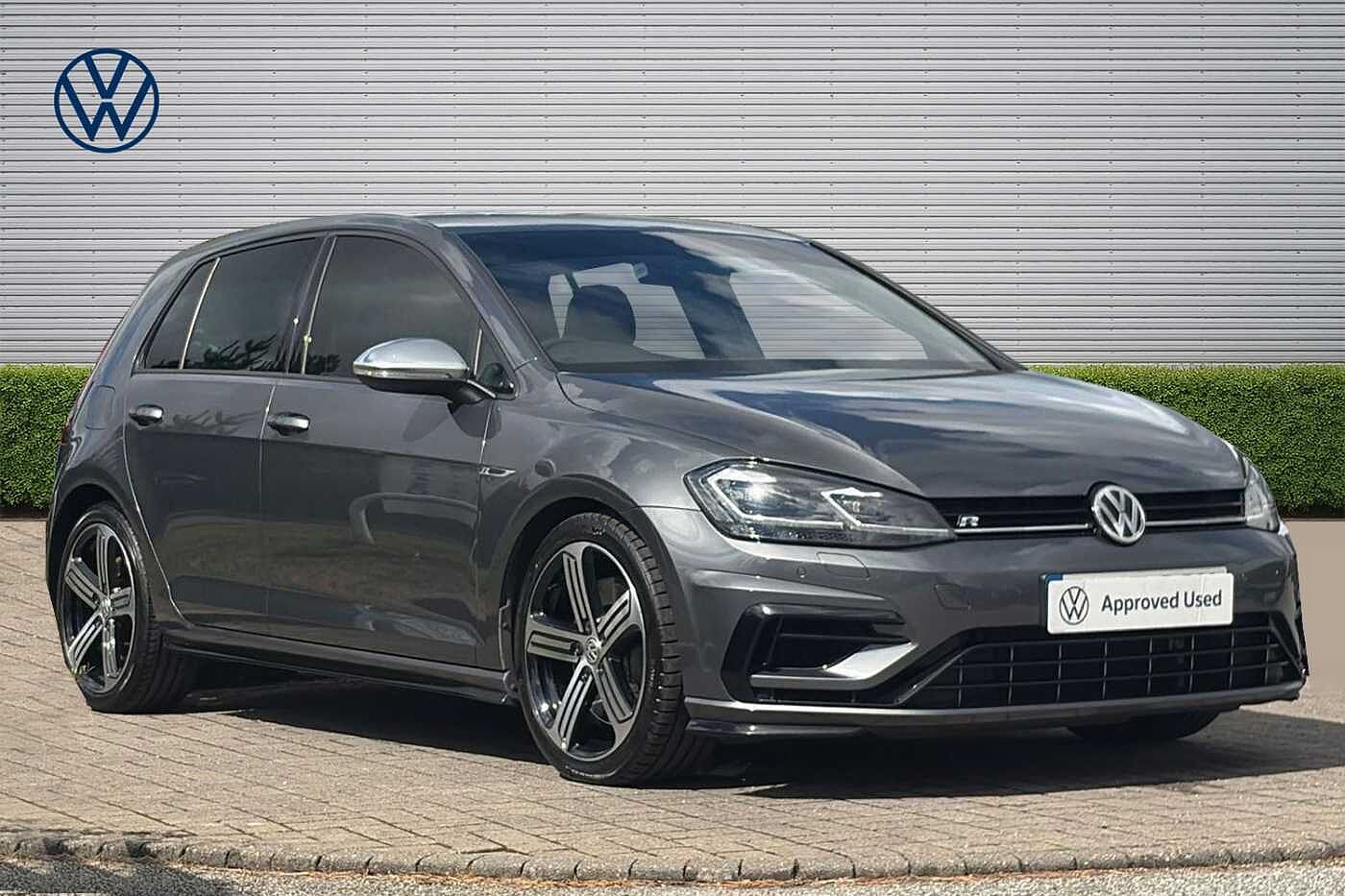Main listing image - Volkswagen Golf