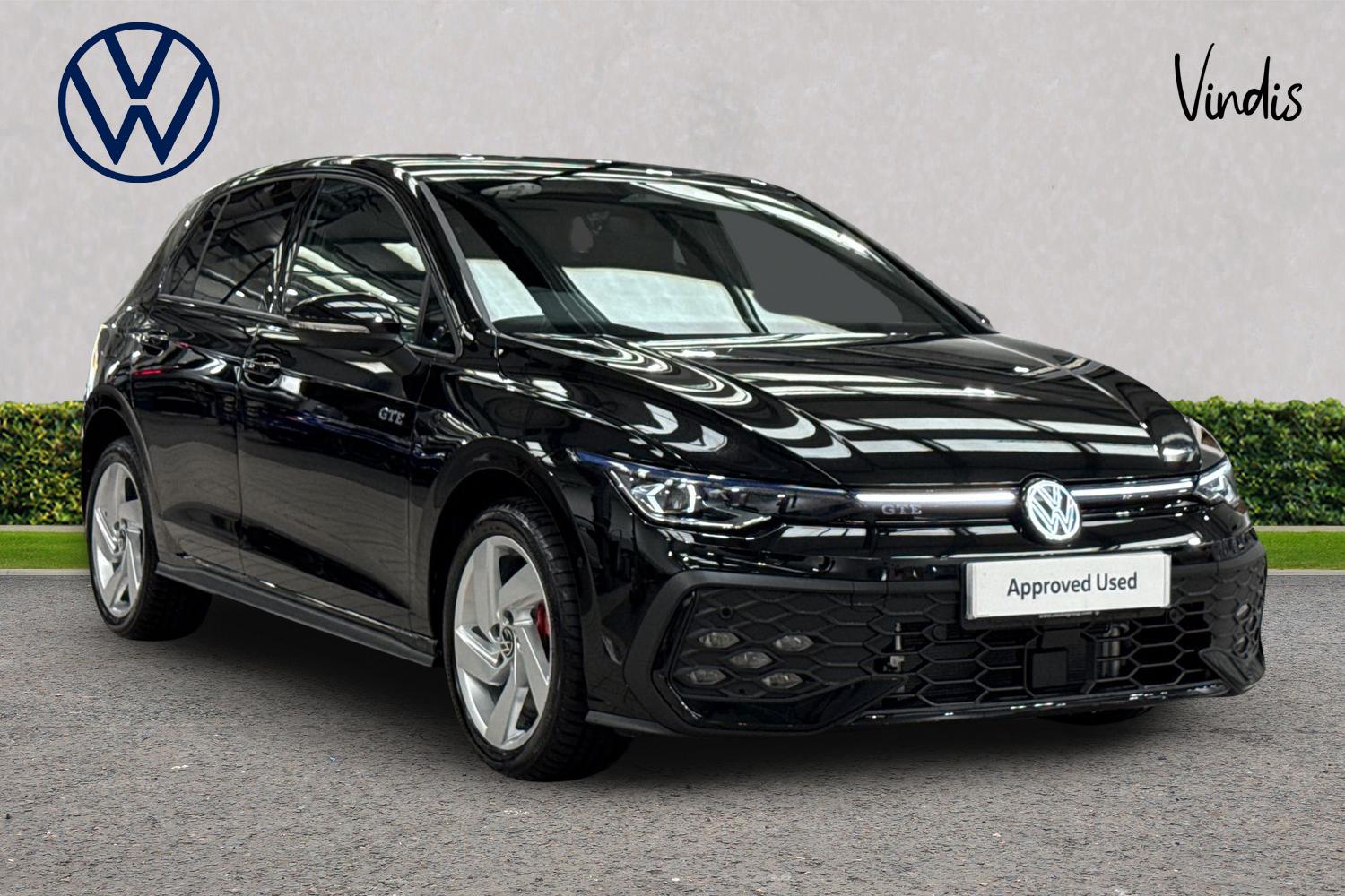 Main listing image - Volkswagen Golf GTE