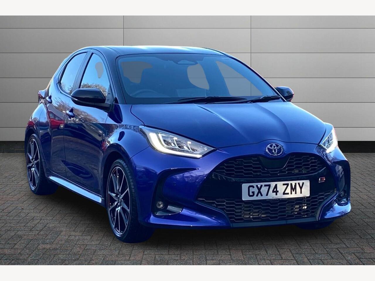 Main listing image - Toyota Yaris