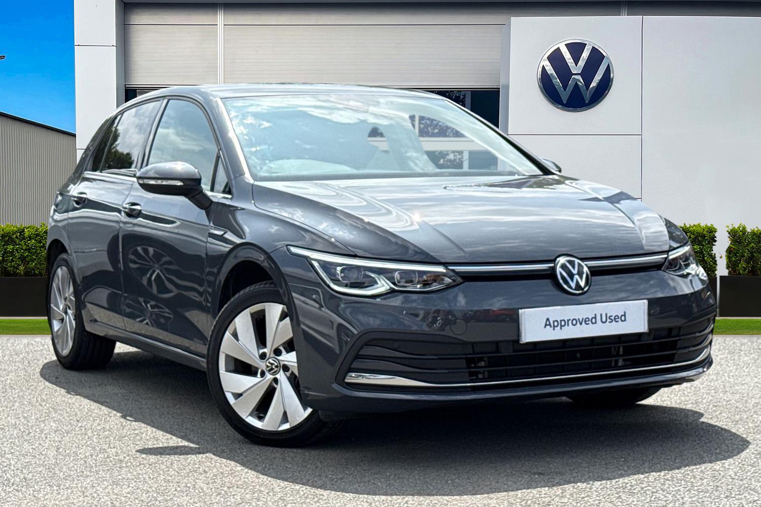 Main listing image - Volkswagen Golf