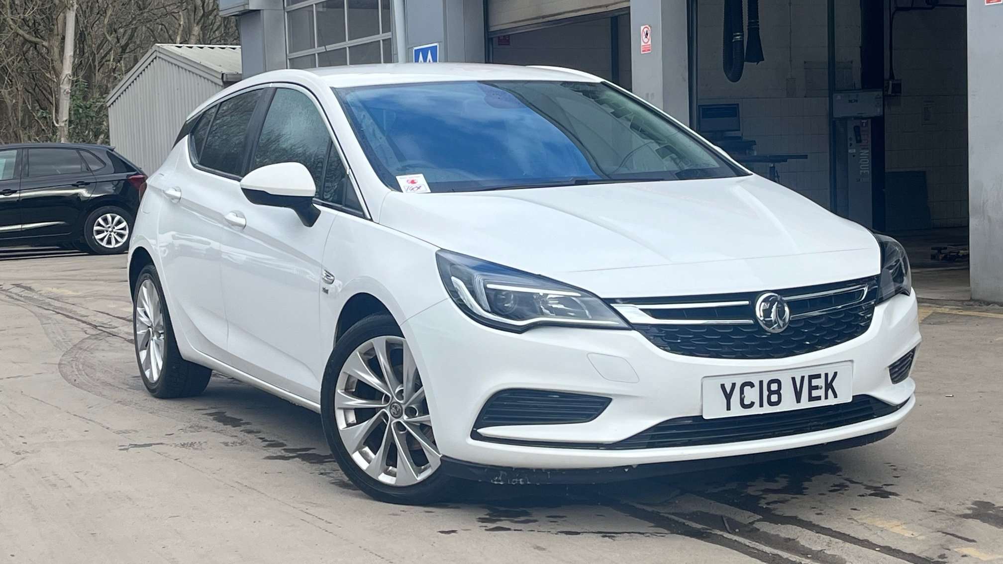 Main listing image - Vauxhall Astra