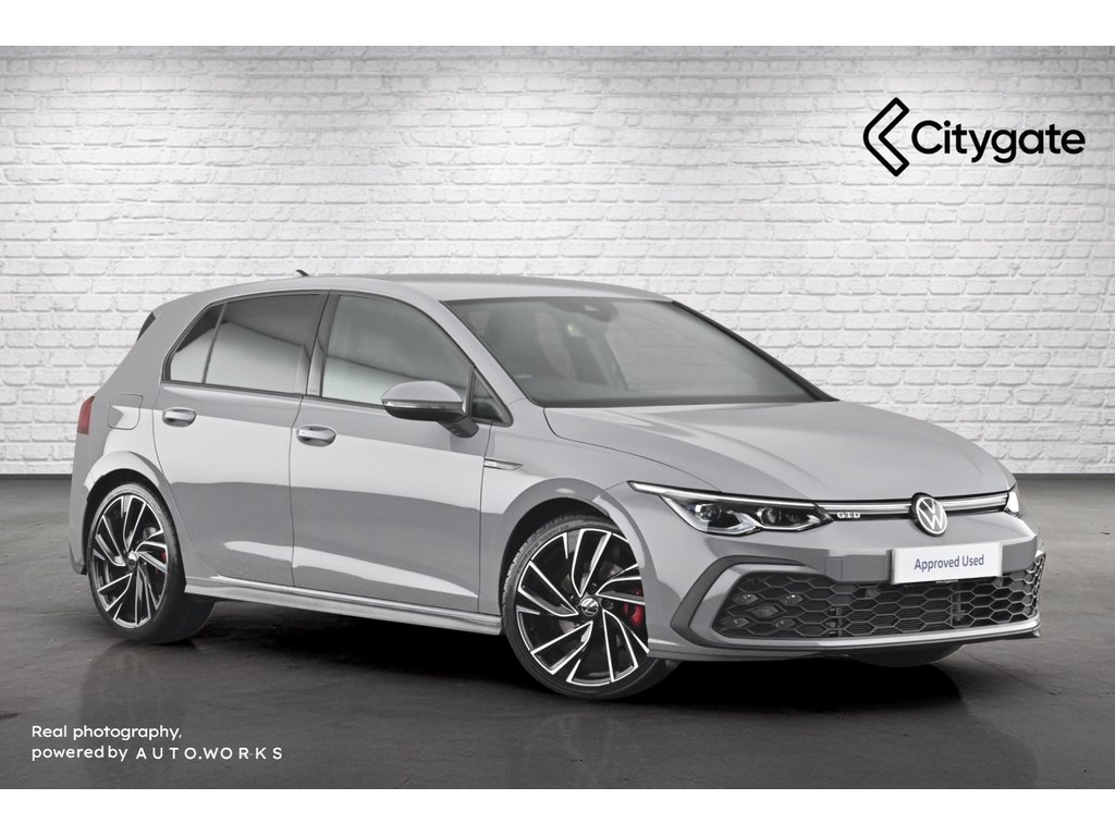 Main listing image - Volkswagen Golf