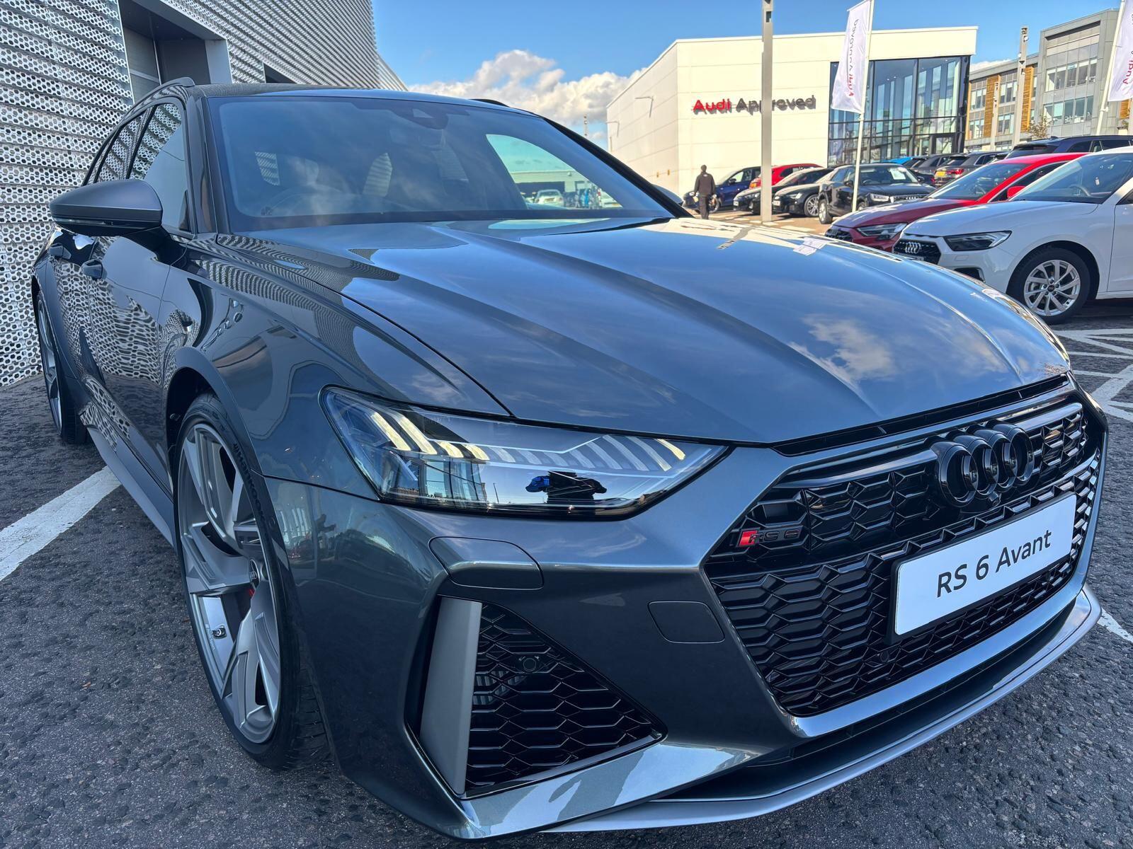 Main listing image - Audi RS6