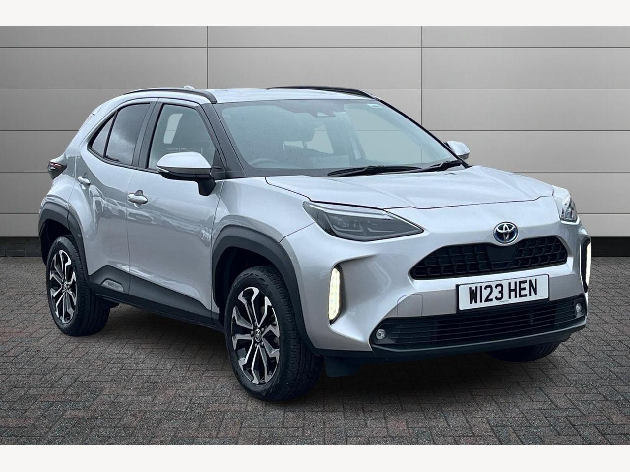 Main listing image - Toyota Yaris Cross