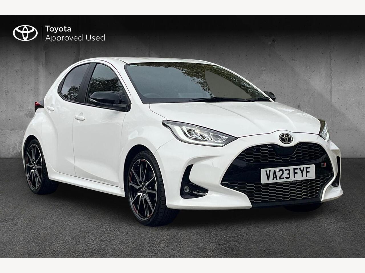 Main listing image - Toyota Yaris