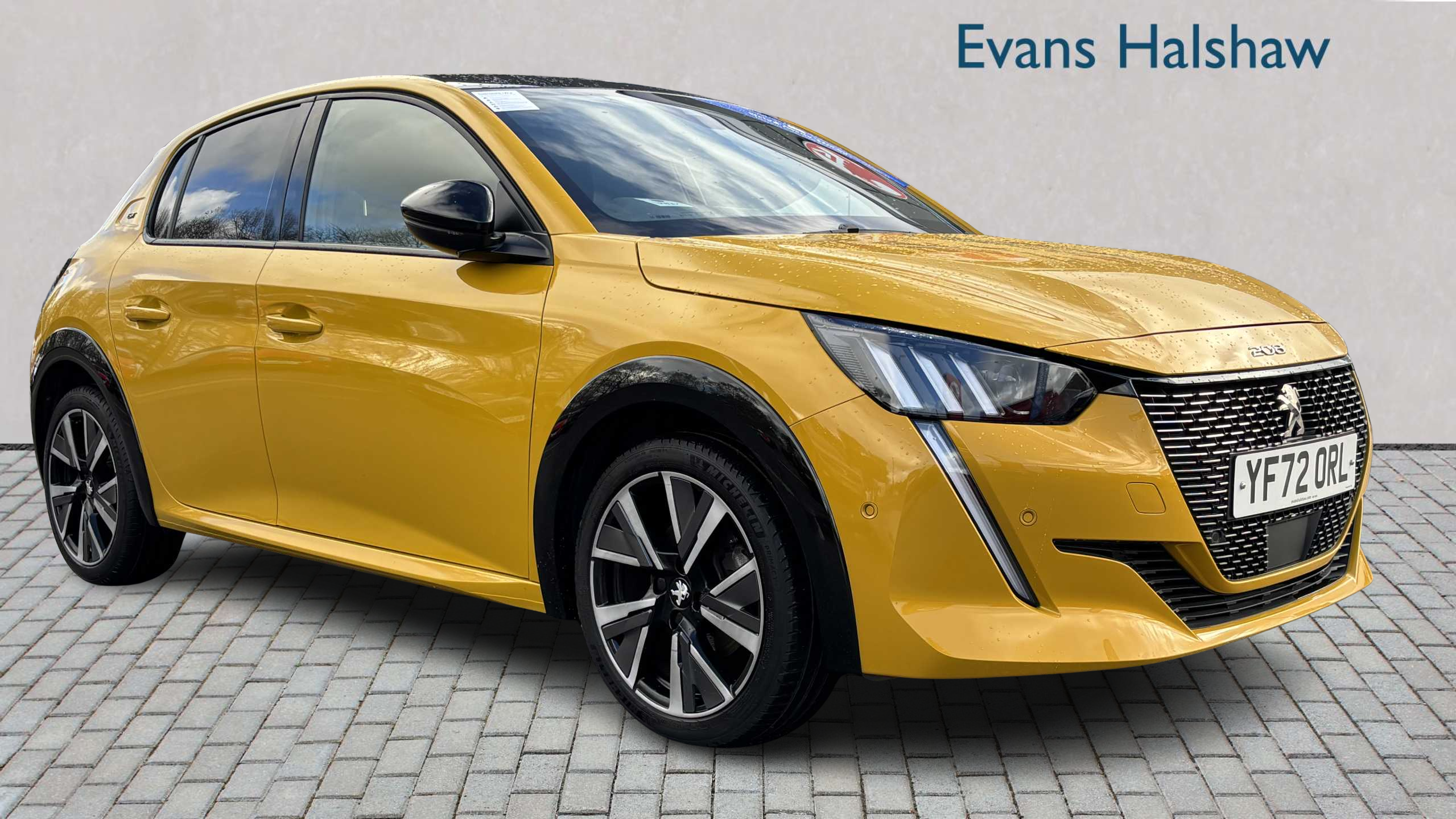 Main listing image - Peugeot 208