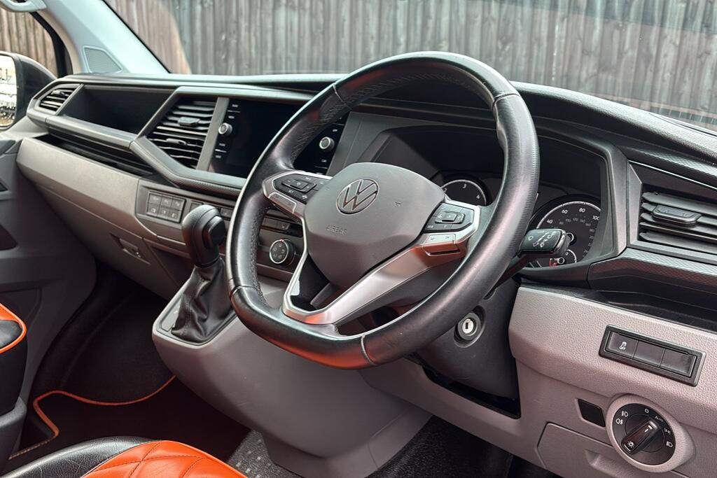 Main listing image - Volkswagen Transporter