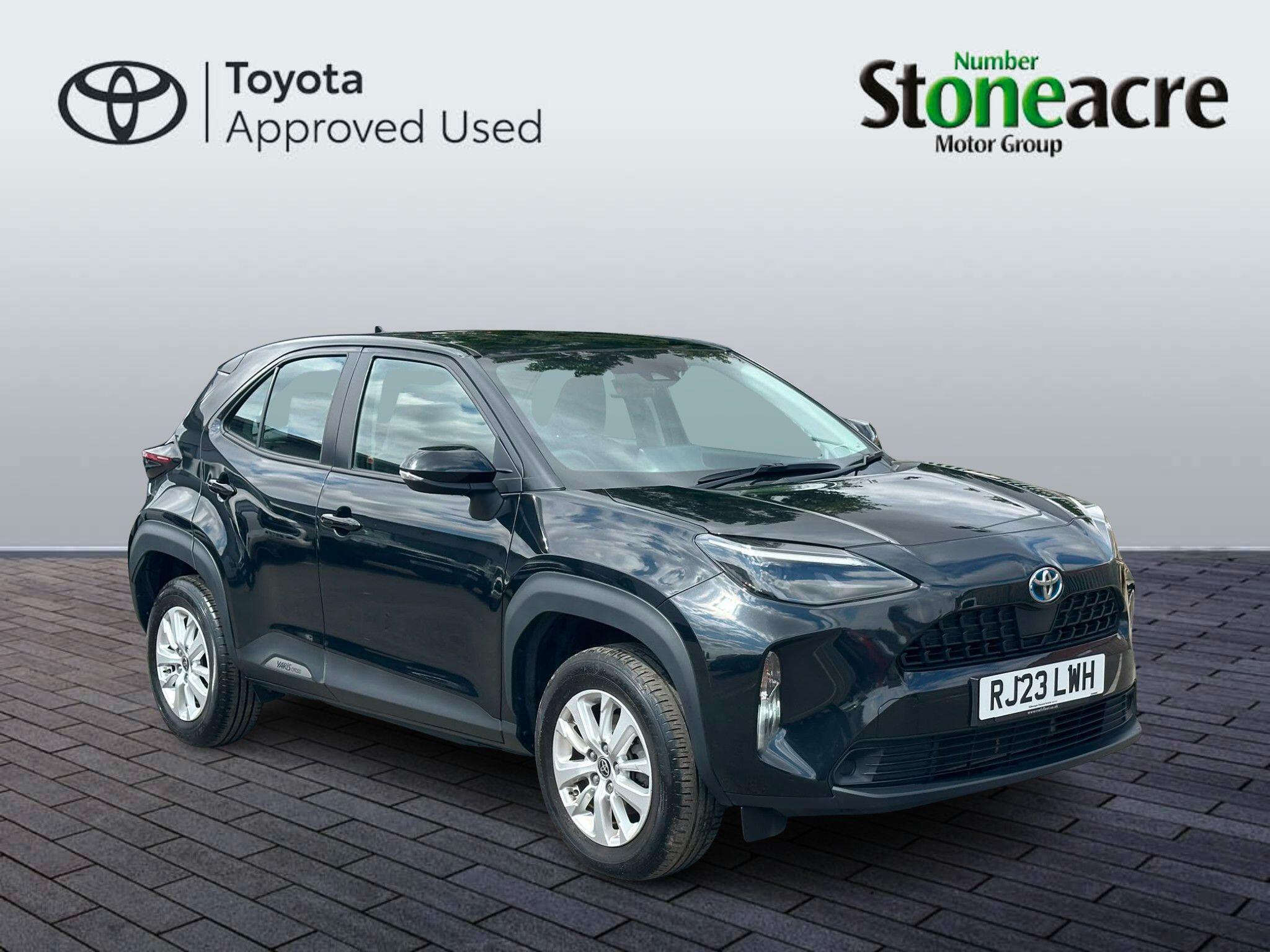 Main listing image - Toyota Yaris Cross