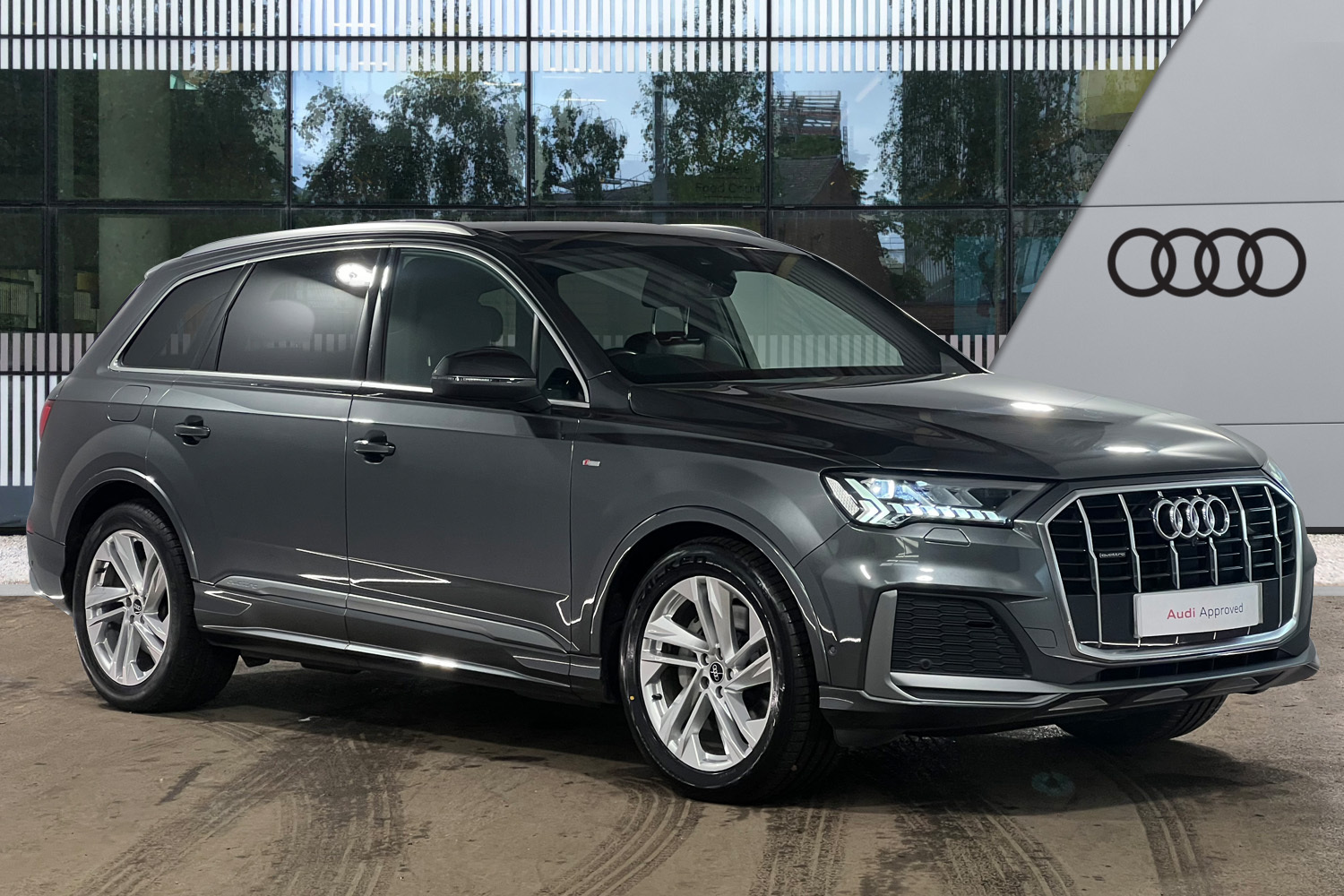 Main listing image - Audi Q7
