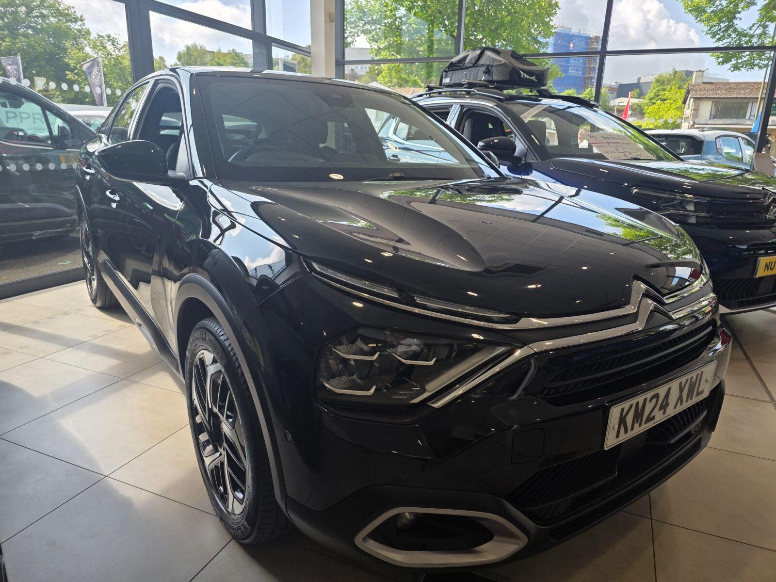 Main listing image - Citroen C4