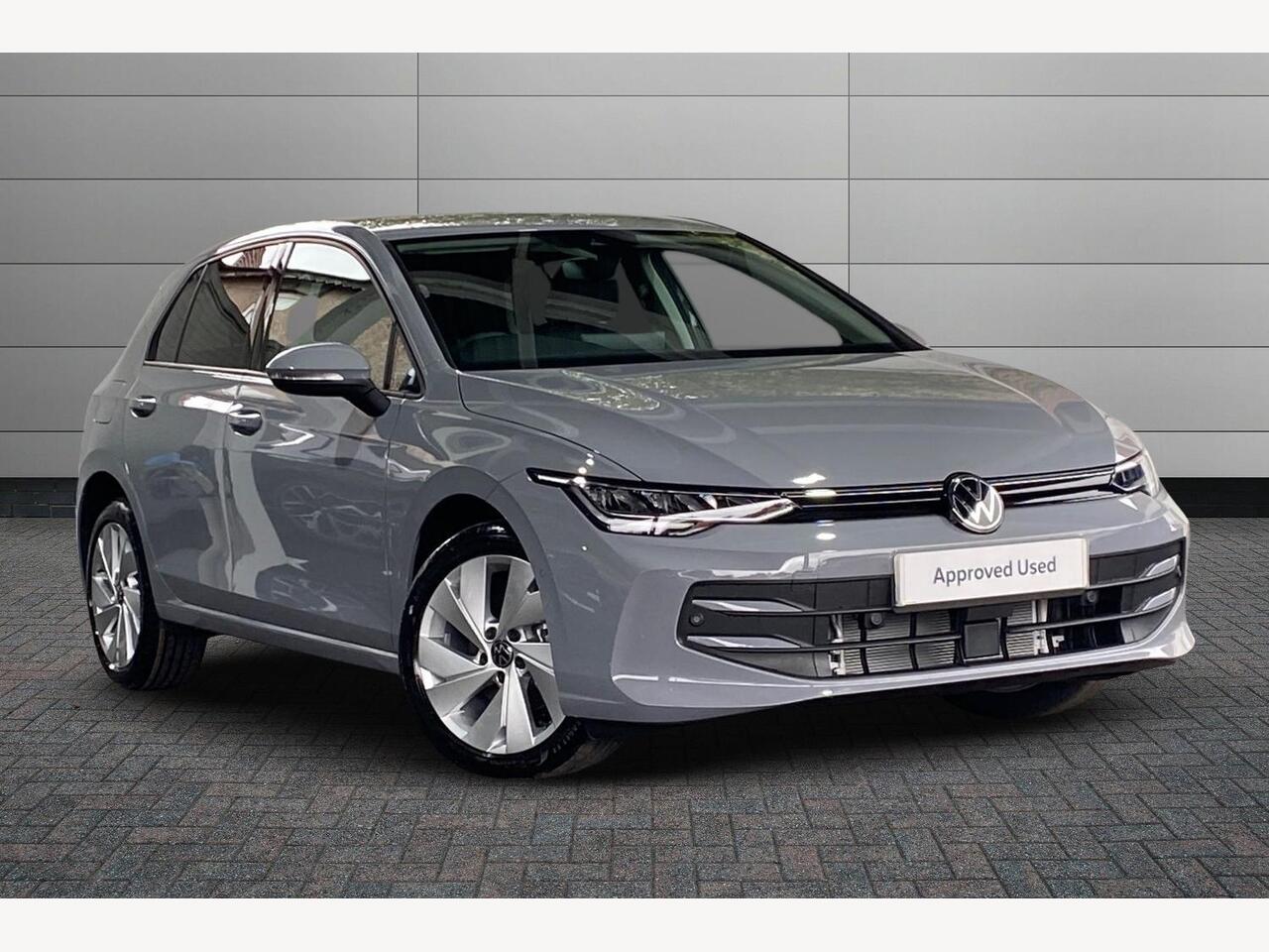 Main listing image - Volkswagen Golf