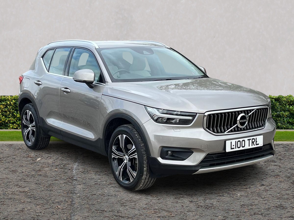 Main listing image - Volvo XC40