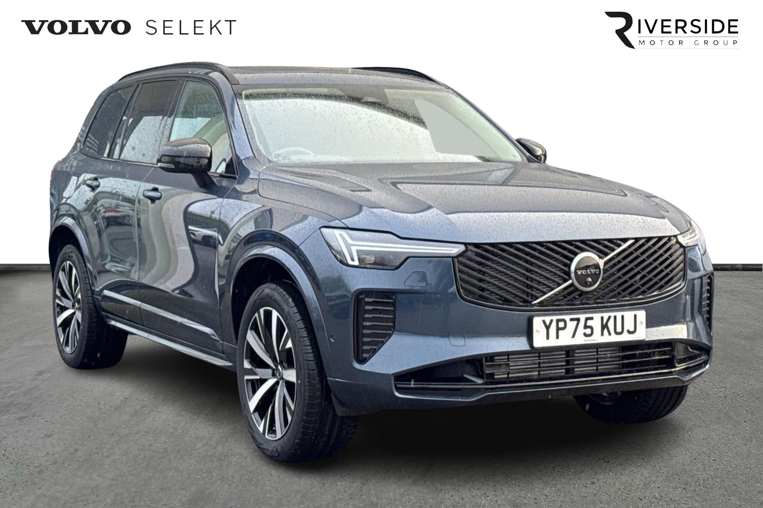 Main listing image - Volvo XC90