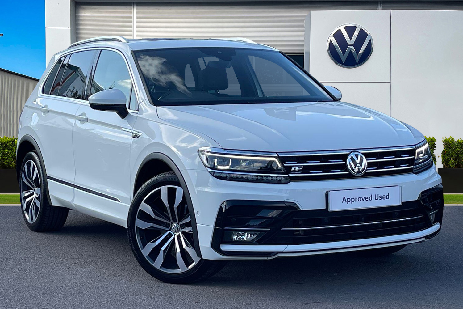 Main listing image - Volkswagen Tiguan