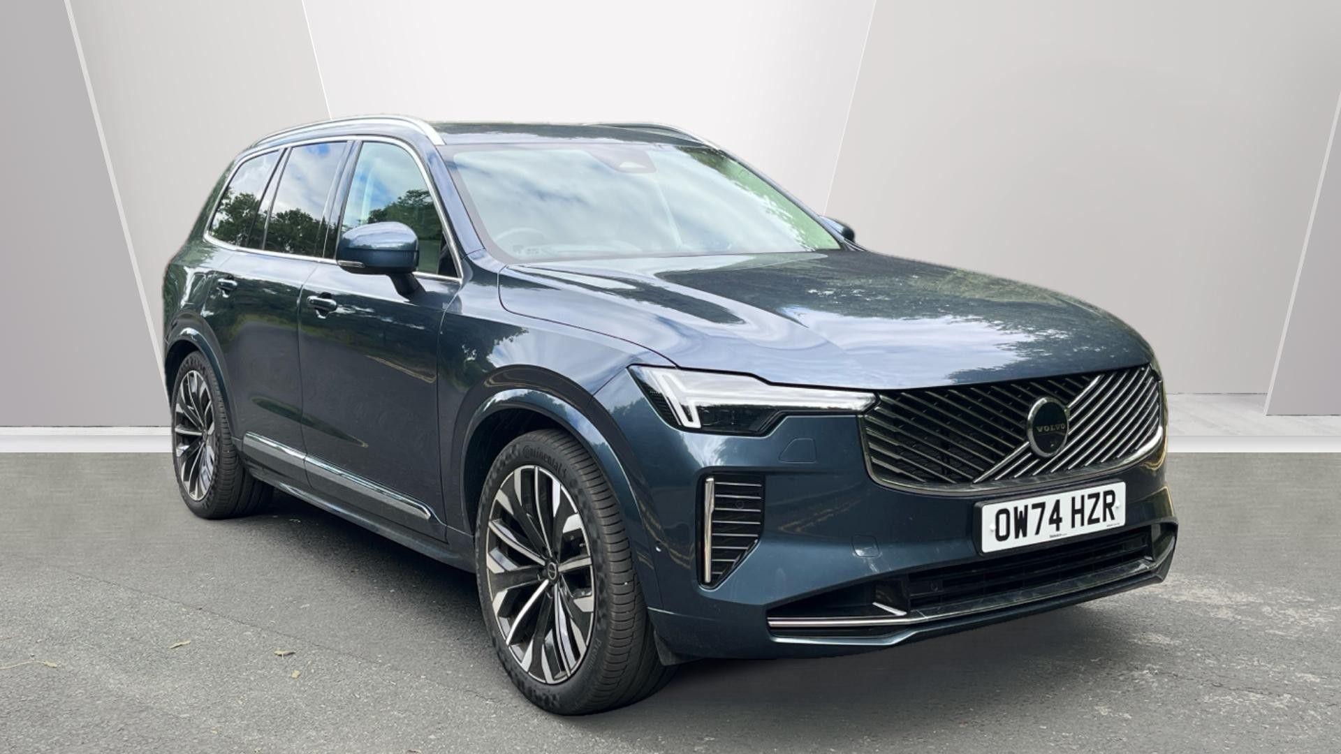 Main listing image - Volvo XC90