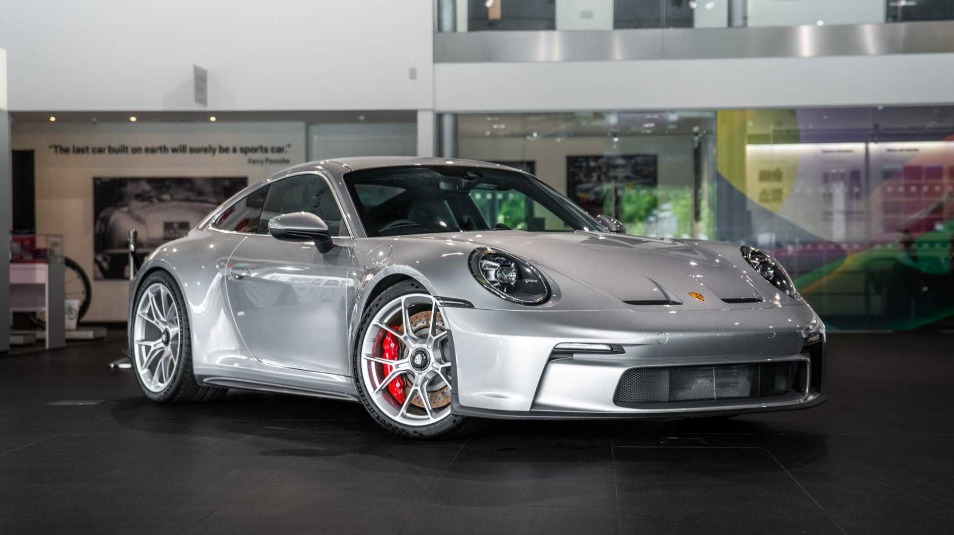 Main listing image - Porsche 911