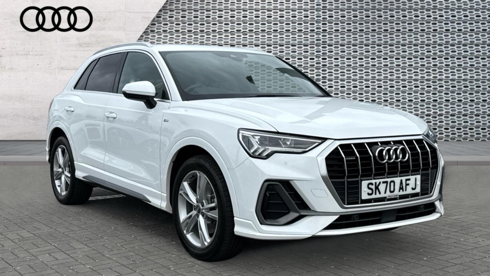 Main listing image - Audi Q3