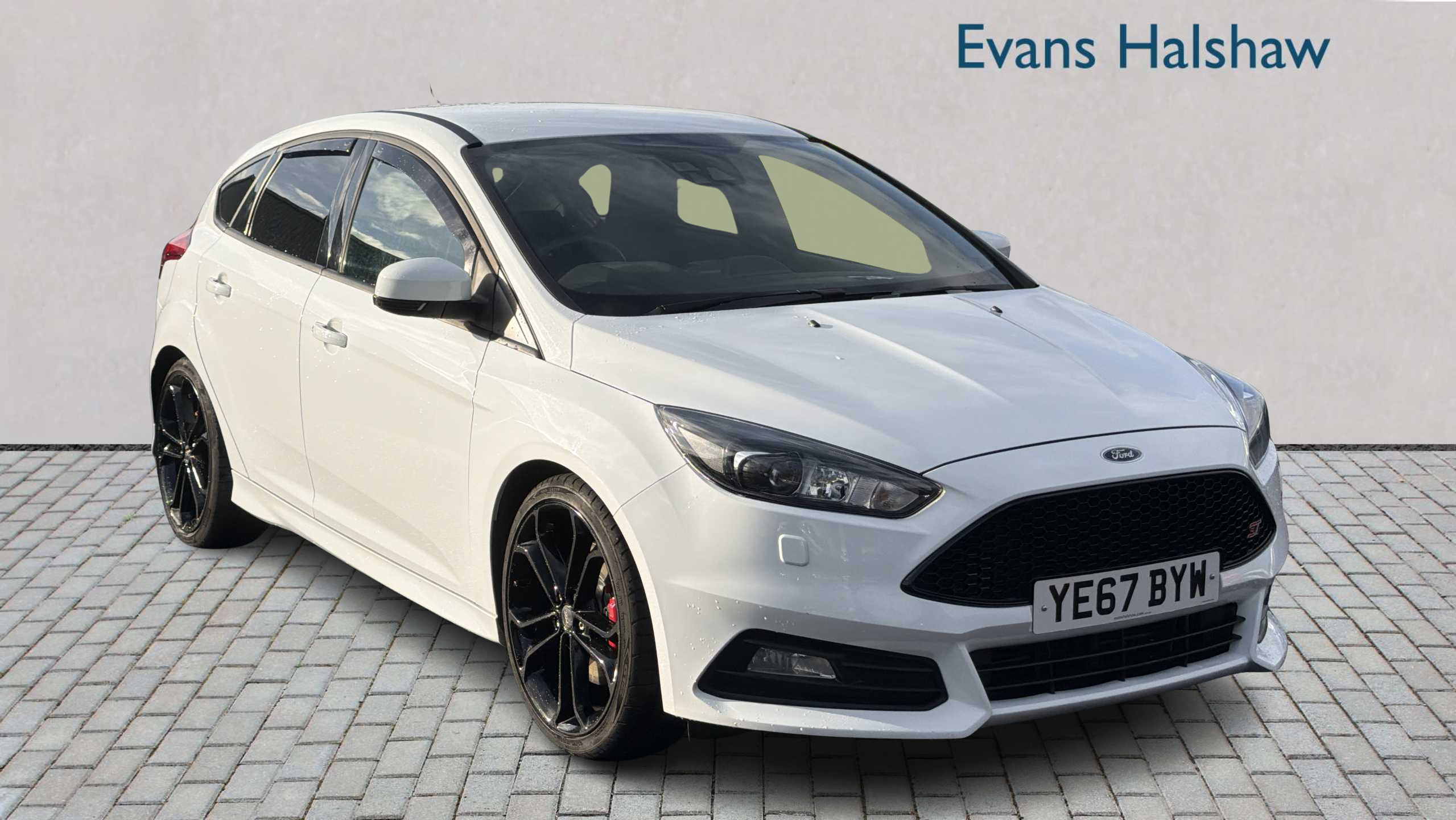Main listing image - Ford Focus ST