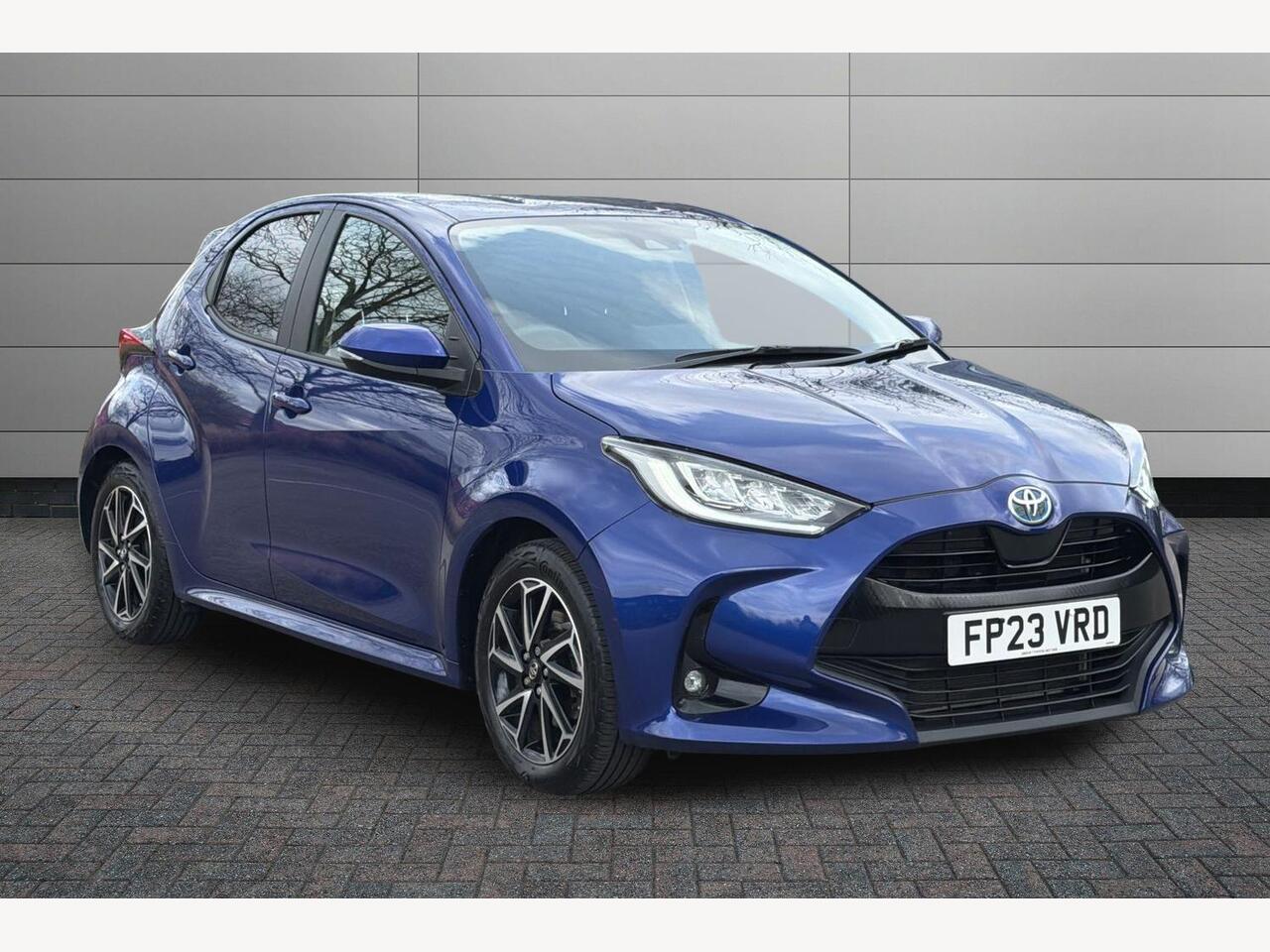 Main listing image - Toyota Yaris