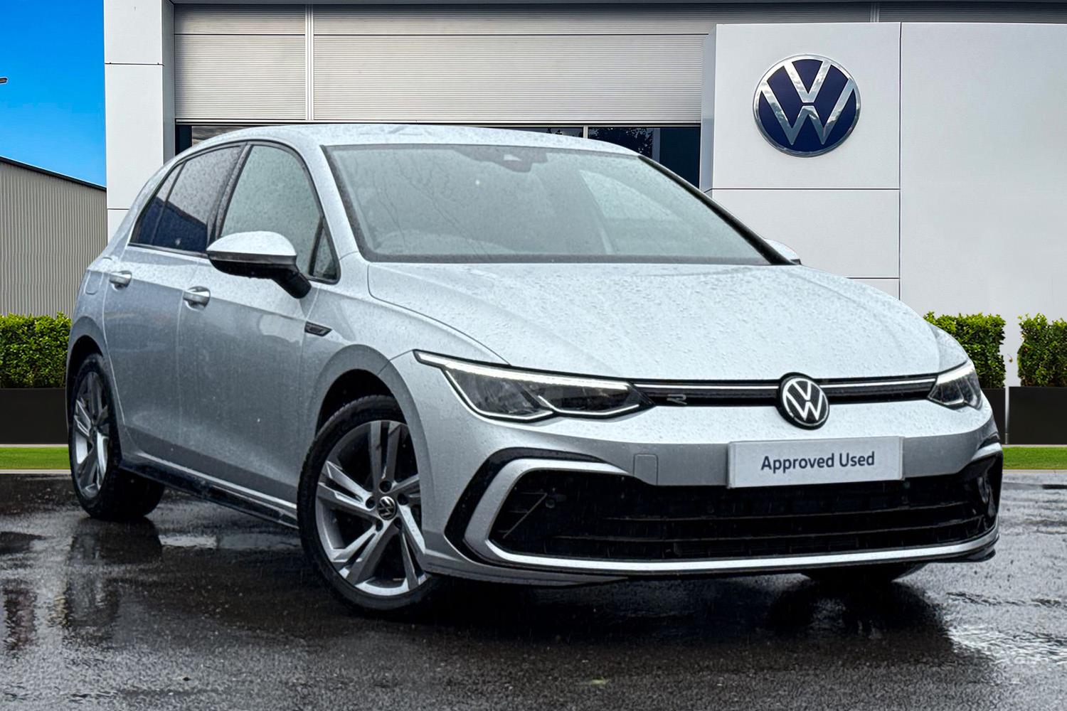 Main listing image - Volkswagen Golf