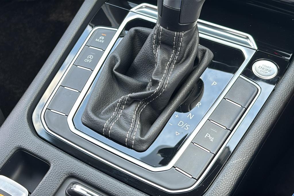 Main listing image - Volkswagen Arteon Shooting Brake