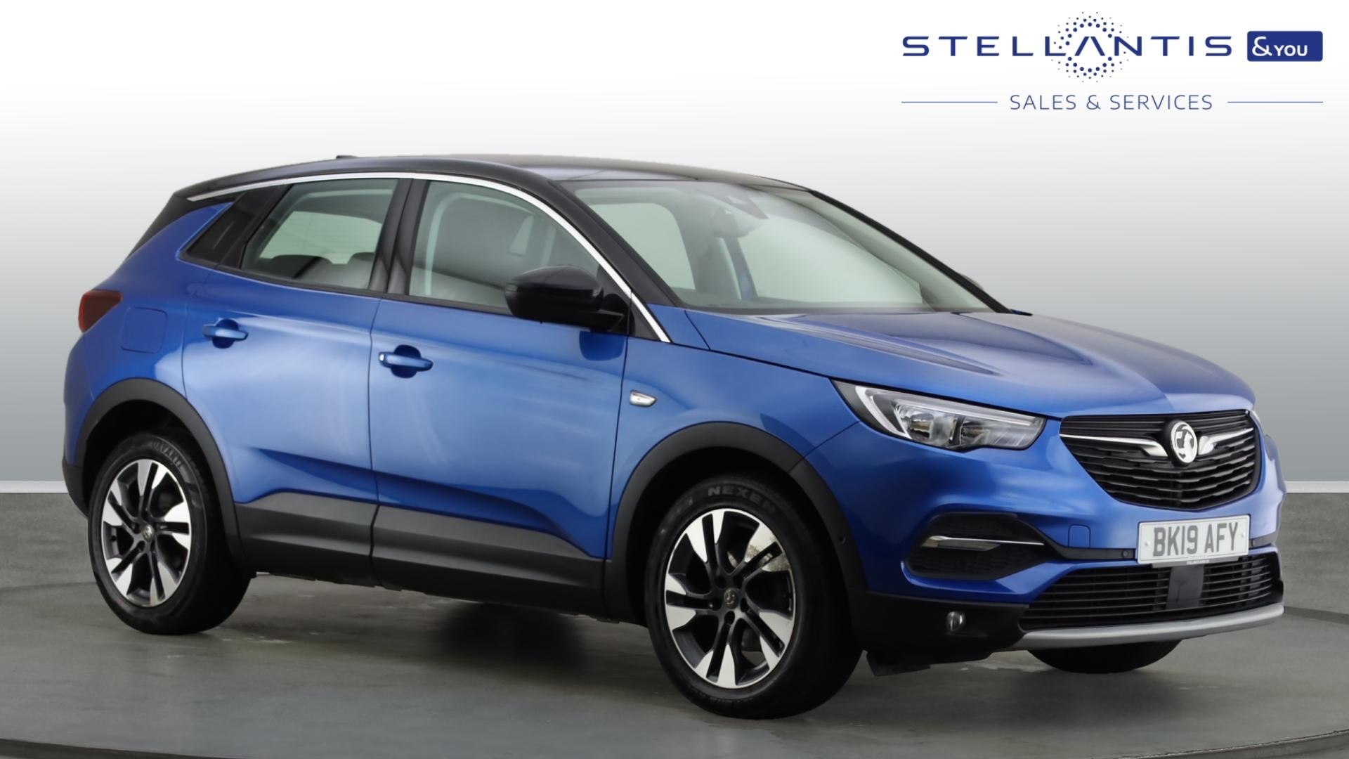 Main listing image - Vauxhall Grandland X