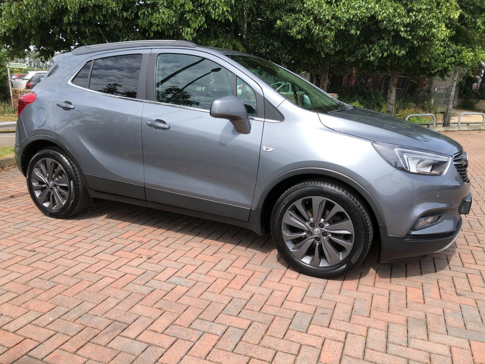 Main listing image - Vauxhall Mokka X