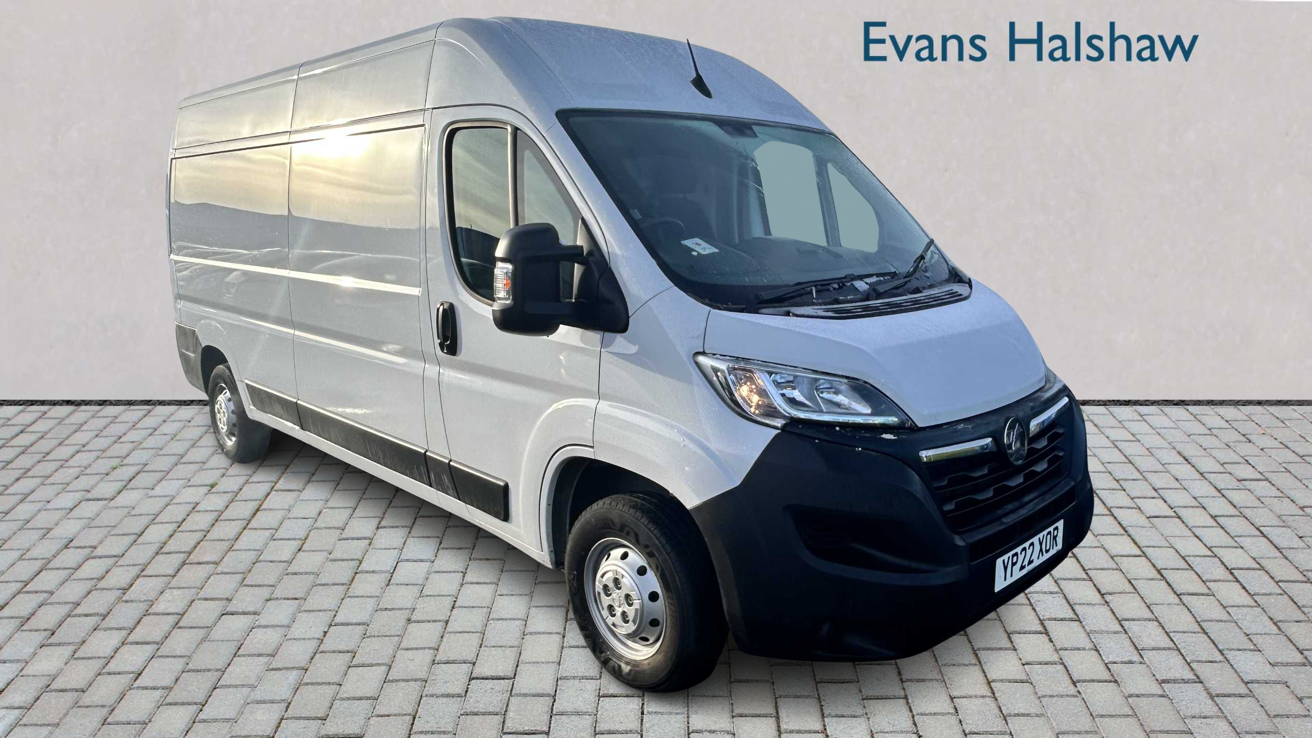 Main listing image - Vauxhall Movano