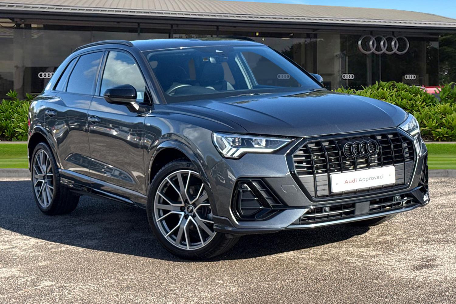 Main listing image - Audi Q3