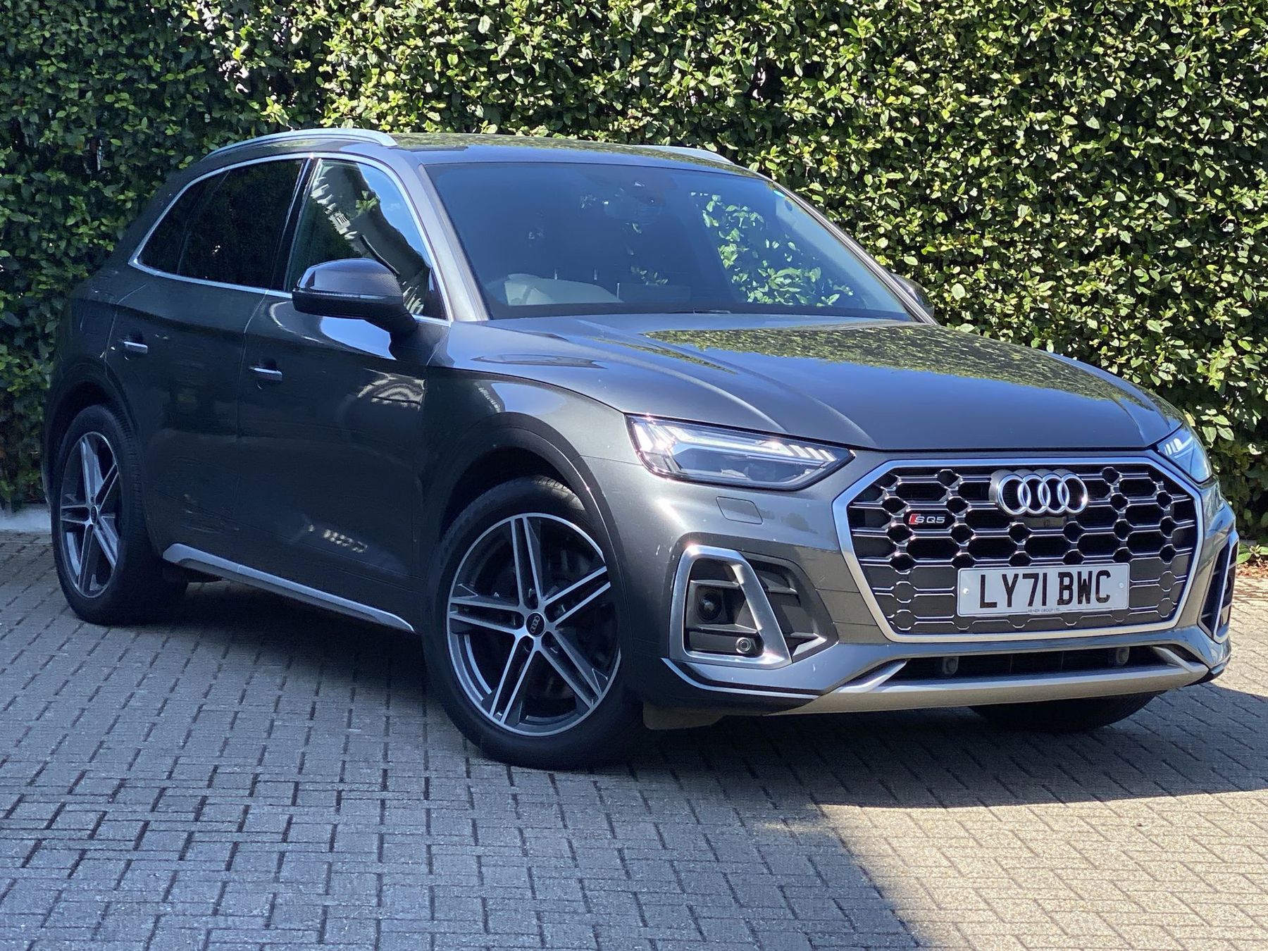 Main listing image - Audi SQ5