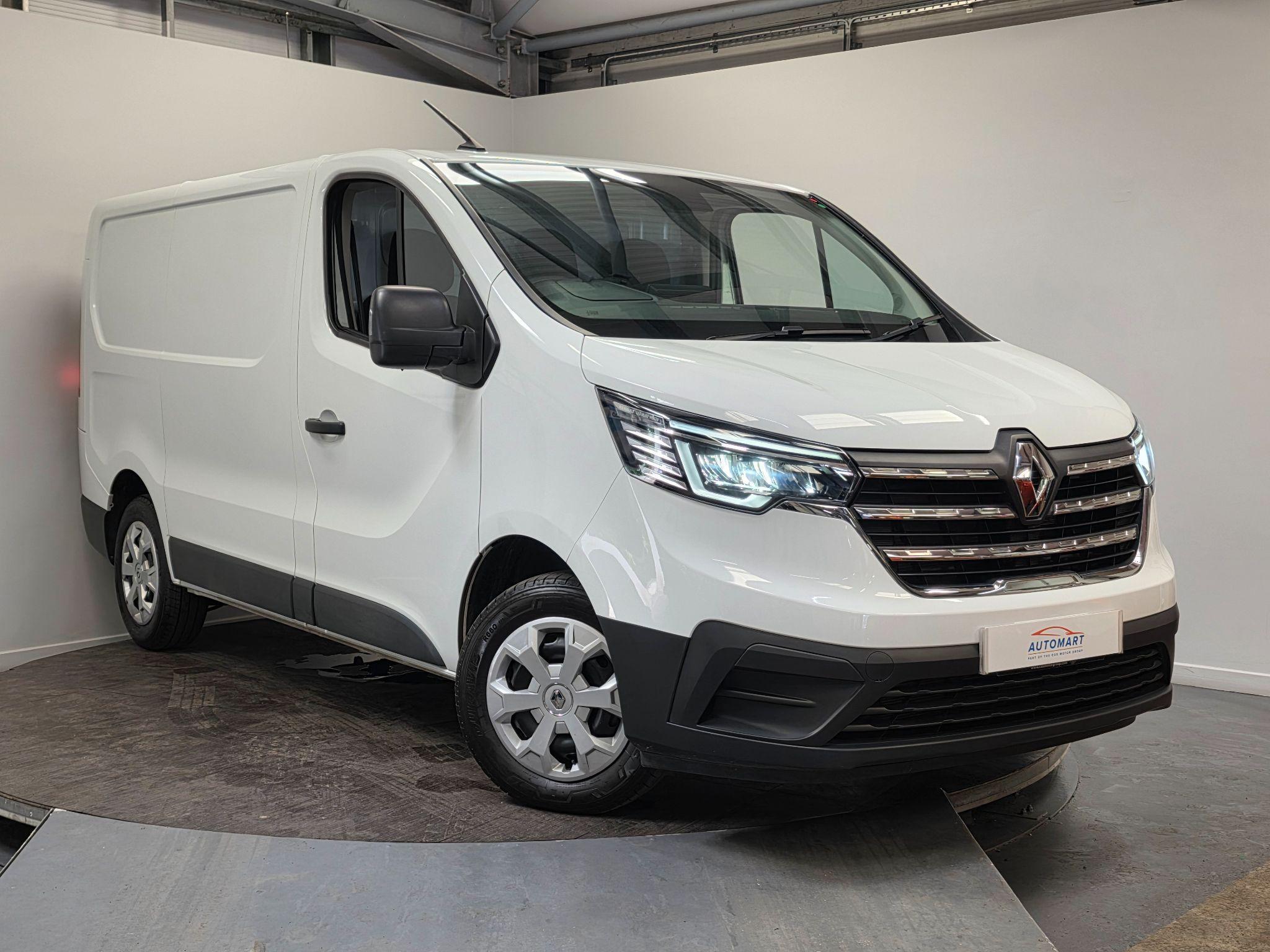 Main listing image - Renault Trafic