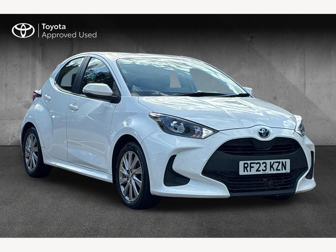 Main listing image - Toyota Yaris