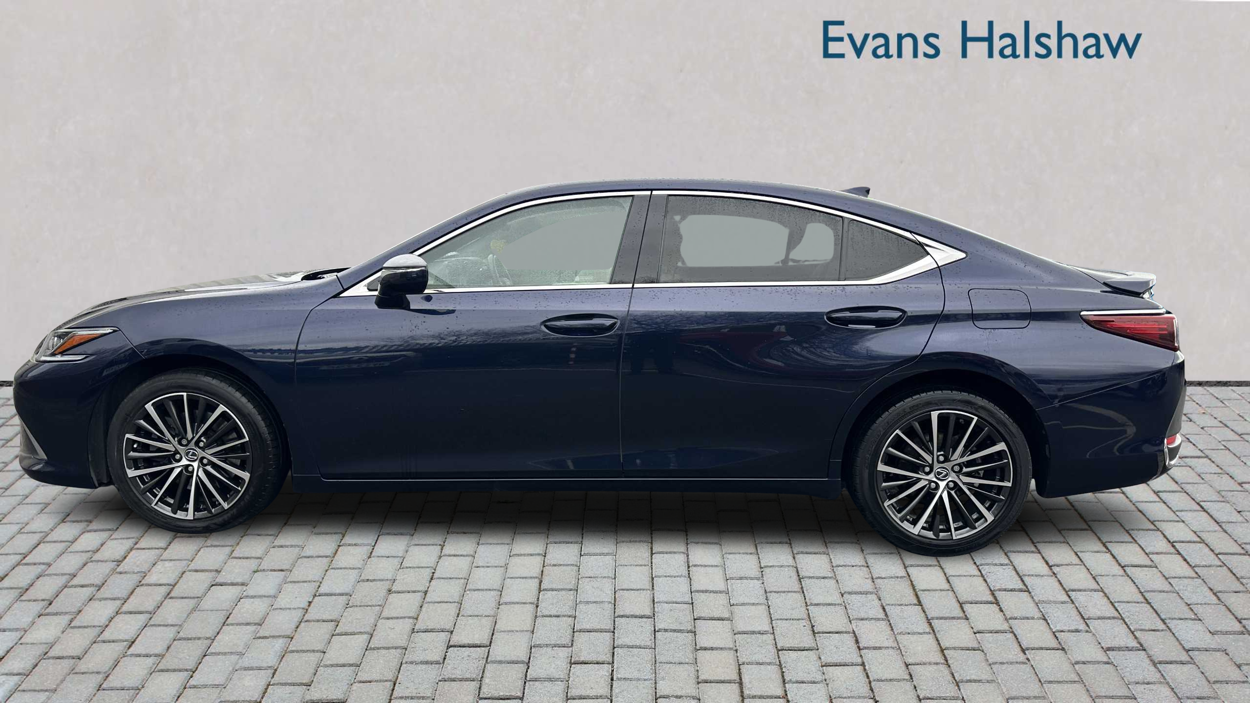 Main listing image - Lexus ES