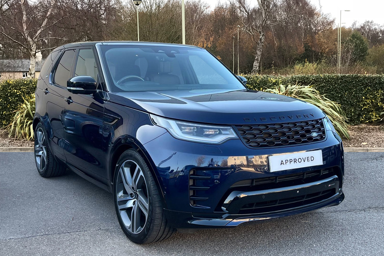 Main listing image - Land Rover Discovery