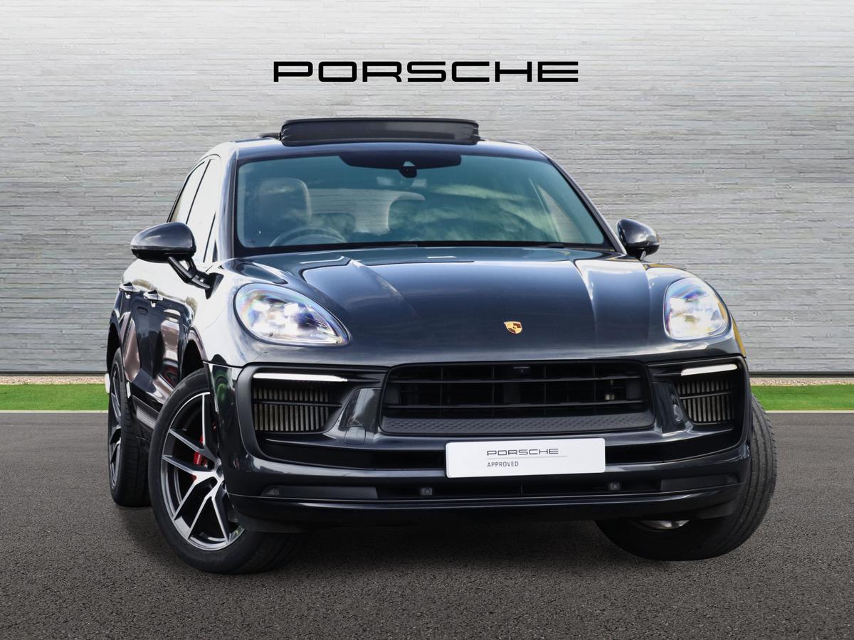 Main listing image - Porsche Macan