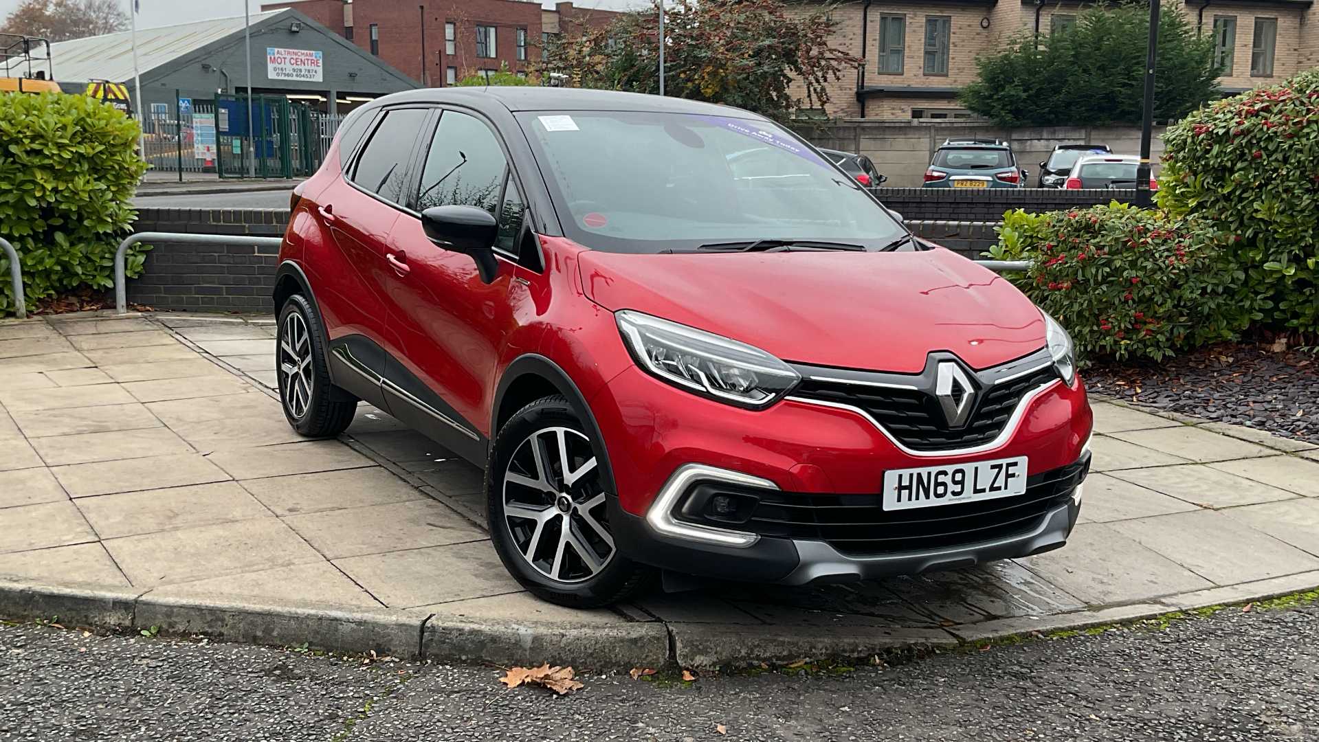 Main listing image - Renault Captur