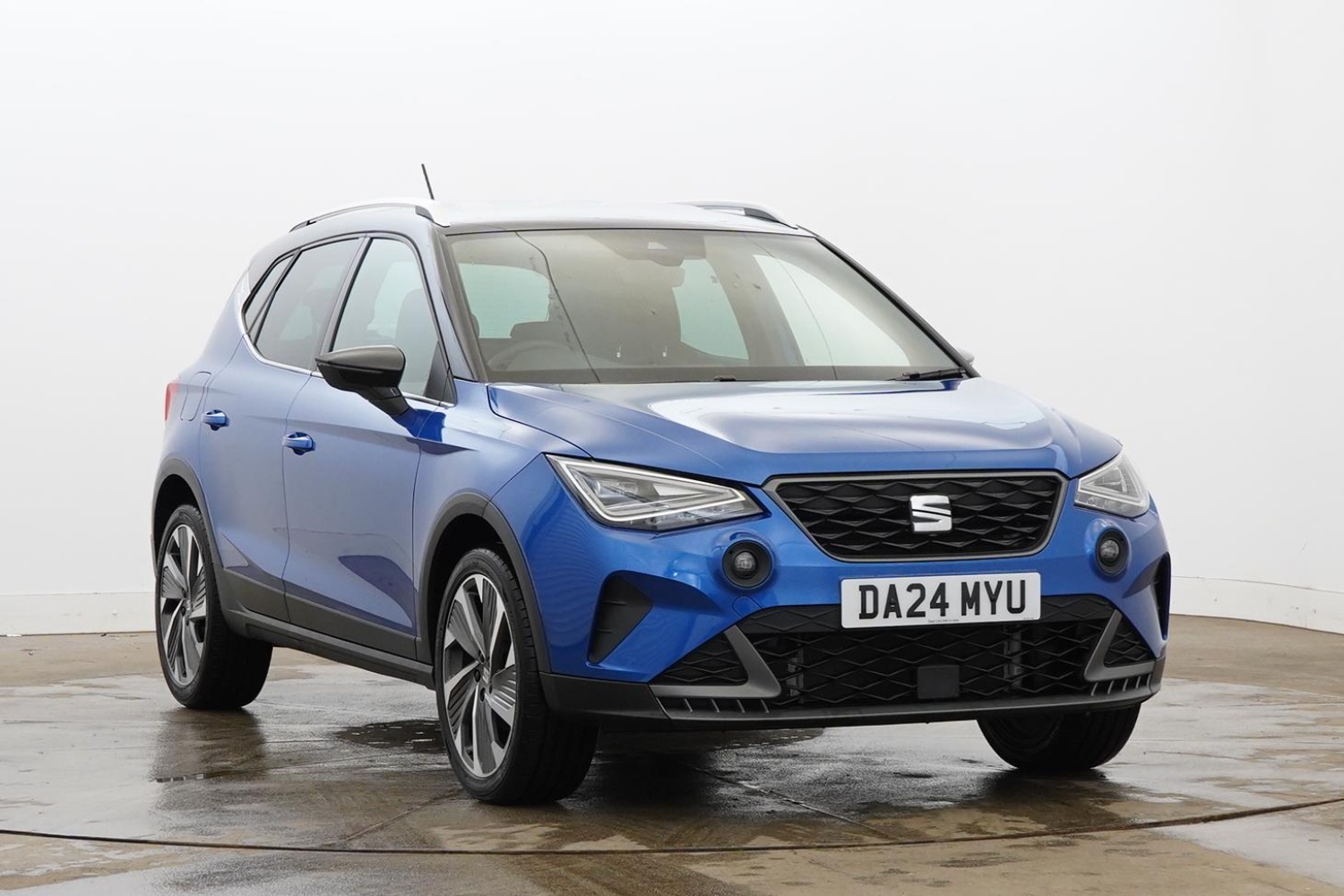 Main listing image - SEAT Arona