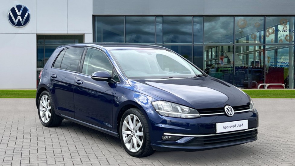 Main listing image - Volkswagen Golf