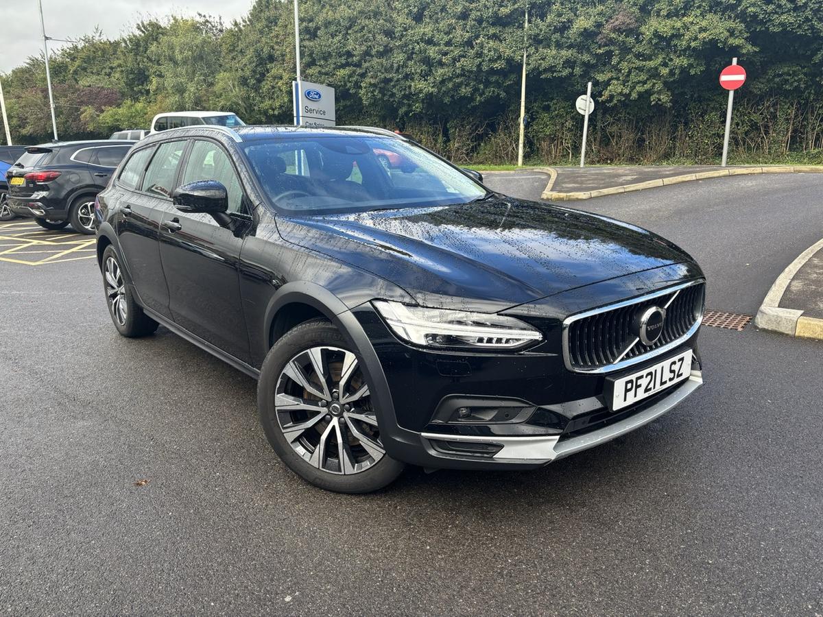 Main listing image - Volvo V90 Cross Country