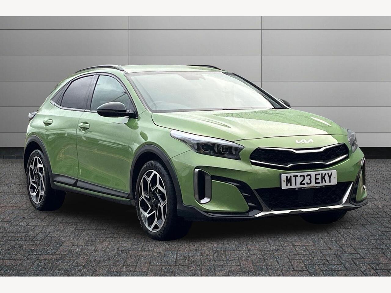 Main listing image - Kia XCeed