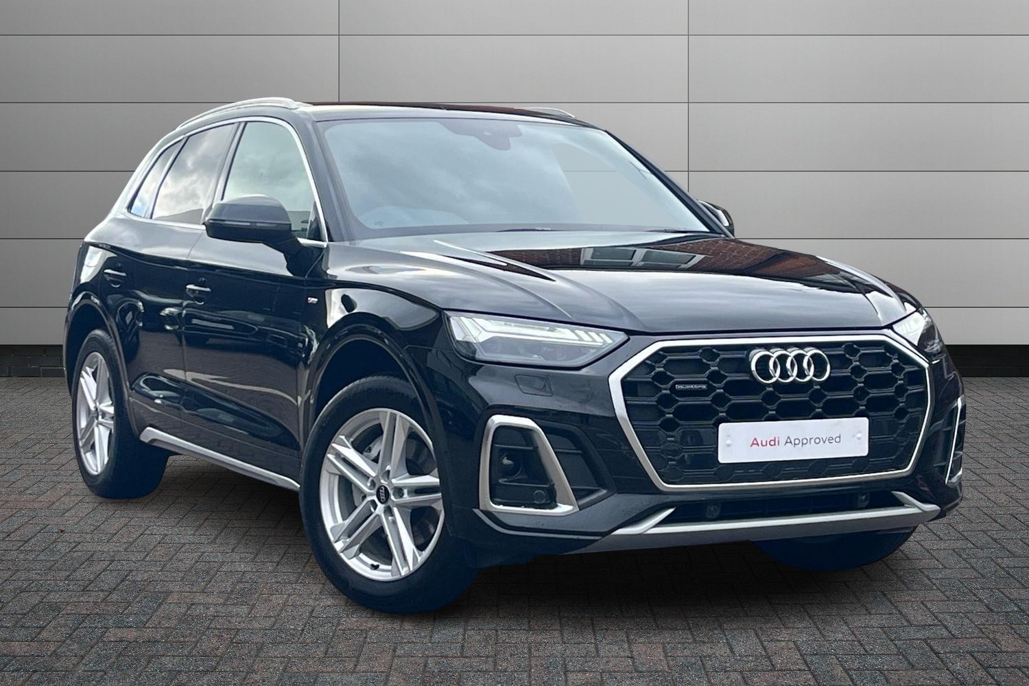 Main listing image - Audi Q5