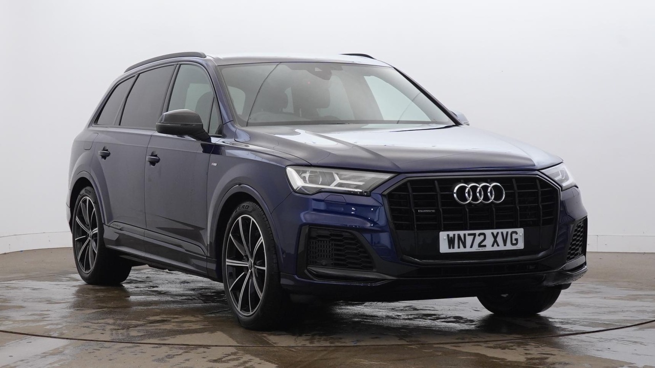 Main listing image - Audi Q7