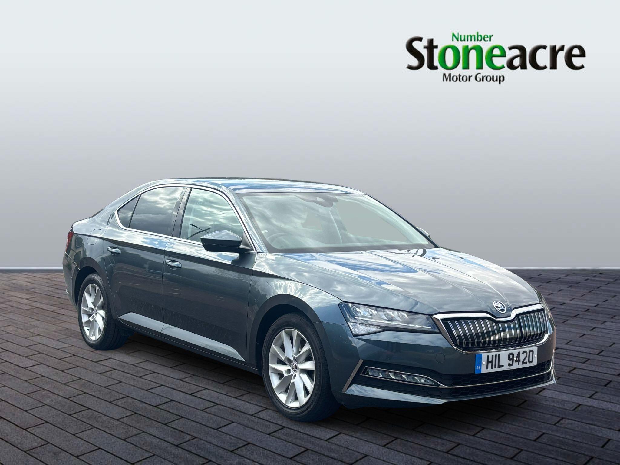 Main listing image - Skoda Superb