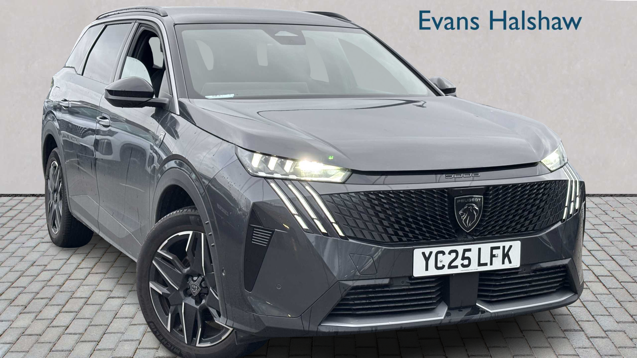 Main listing image - Peugeot 5008