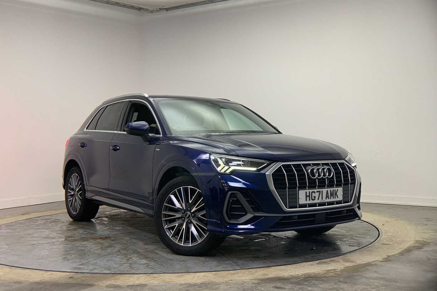 Main listing image - Audi Q3