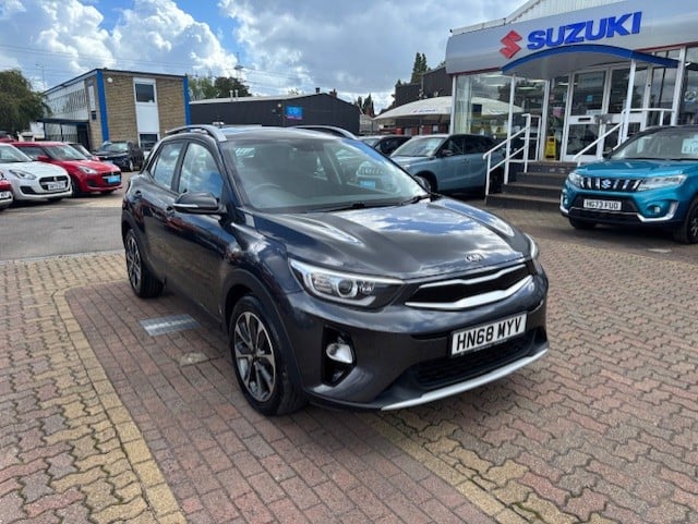 Main listing image - Kia Stonic