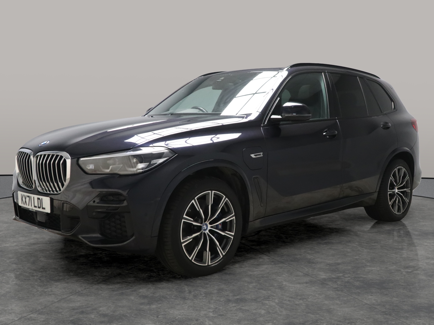 Main listing image - BMW X5