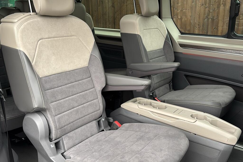 Main listing image - Volkswagen Multivan